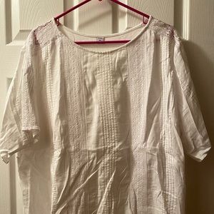 Old Navy White Short Sleeve Top with Lace XXL